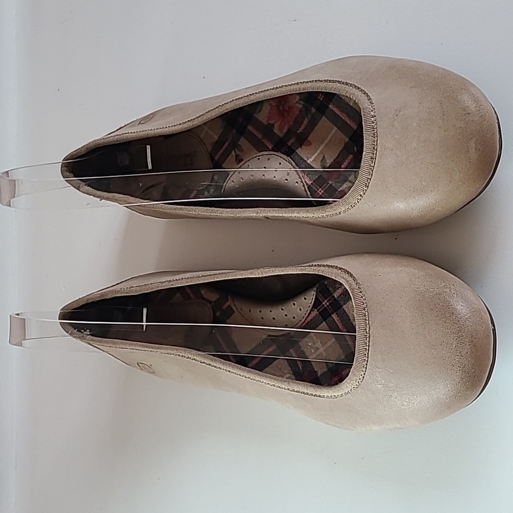 Born Beige Loafers